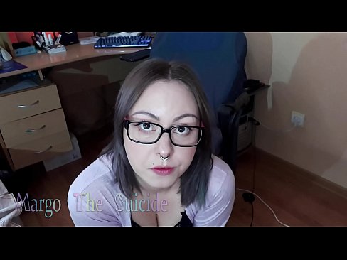 ❤️ Ang Sexy na Babae na may Salamin ay Sumipsip ng Dildo sa Camera Porno sa porn tl.wassell.ru ❌❤